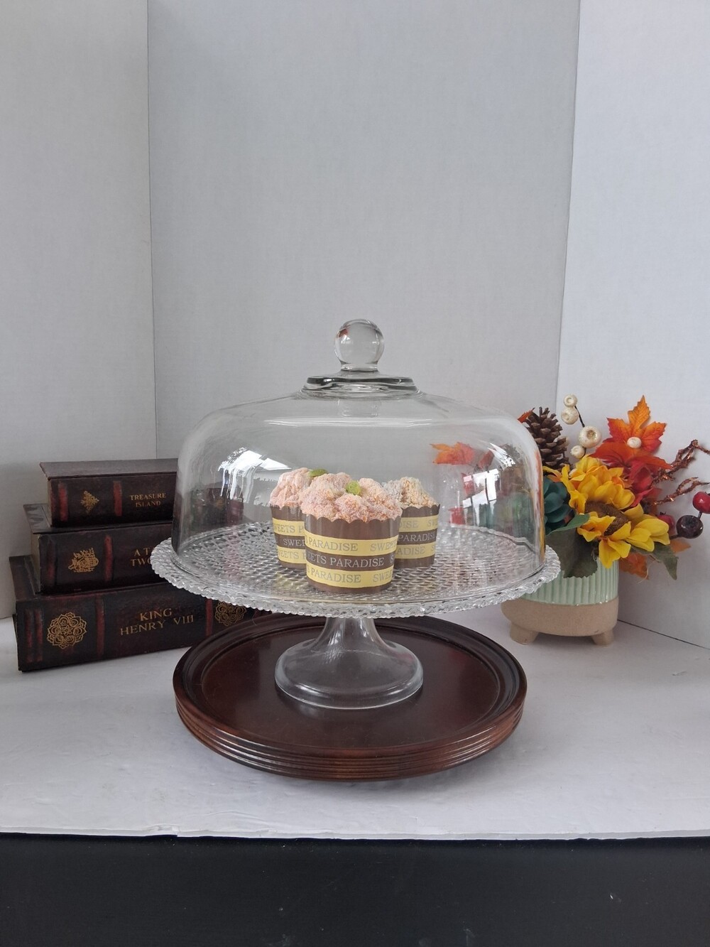 Pristine Large 12" Glass Cake Stand with Dome Lid Heavy 7lb Pedestal Server